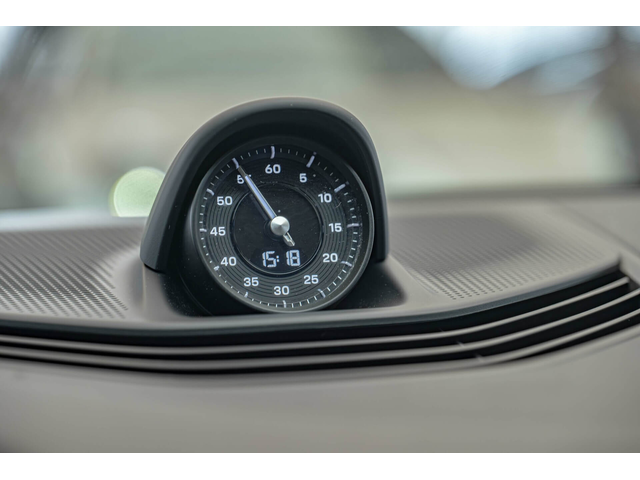 Porsche Taycan 4S Performance/PDLS+/PVTS/BOSE/Sport Chrono/Пасажерски Дисплей - автомобили, коли, обяви за нови и употребявани 11