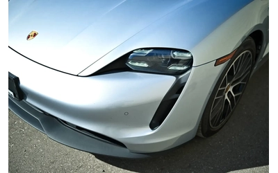 porsche-taycan - 4
