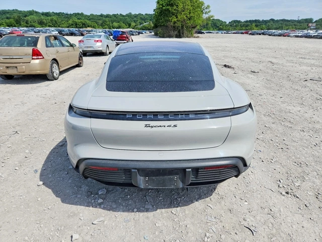 Porsche Taycan 4S* BOSE* ПОДГРЕВ* ОБДУХВАНЕ* ПАНОРАМА* - автомобили, коли, обяви за нови и употребявани 5