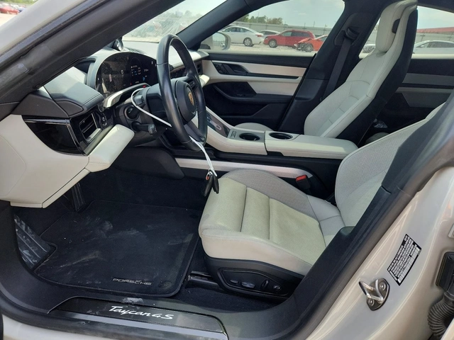 Porsche Taycan 4S* BOSE* ПОДГРЕВ* ОБДУХВАНЕ* ПАНОРАМА* - автомобили, коли, обяви за нови и употребявани 7