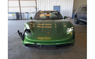 porsche-taycan - 4
