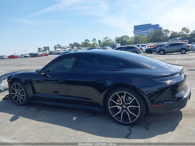 Porsche Taycan ELECTRIC All Wheel Drive - автомобили, коли, обяви за нови и употребявани 14