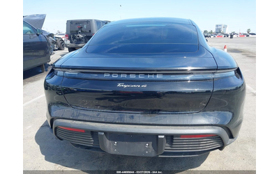 Porsche Taycan ELECTRIC All Wheel Drive - автомобили, коли, обяви за нови и употребявани 16