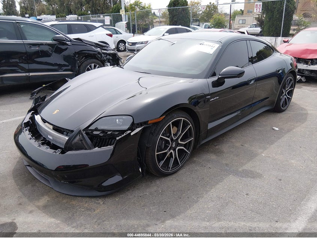 Porsche Taycan ELECTRIC All Wheel Drive - автомобили, коли, обяви за нови и употребявани 1