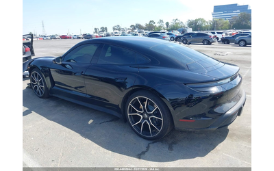 porsche-taycan-electric-all-wheel-drive - 2