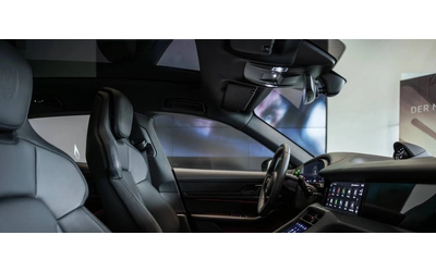 PORSCHE Taycan Taycan 
4 Cross Turismo 105 kWh - автомобили, коли, обяви за нови и употребявани 12