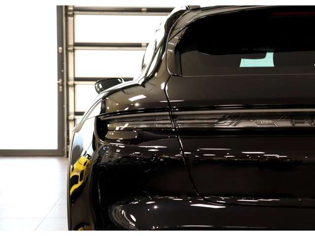PORSCHE Taycan Taycan 
4 Cross Turismo 105 kWh - автомобили, коли, обяви за нови и употребявани 2