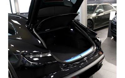 porsche-taycan-taycan-4-cross-turismo-105-kwh - 3