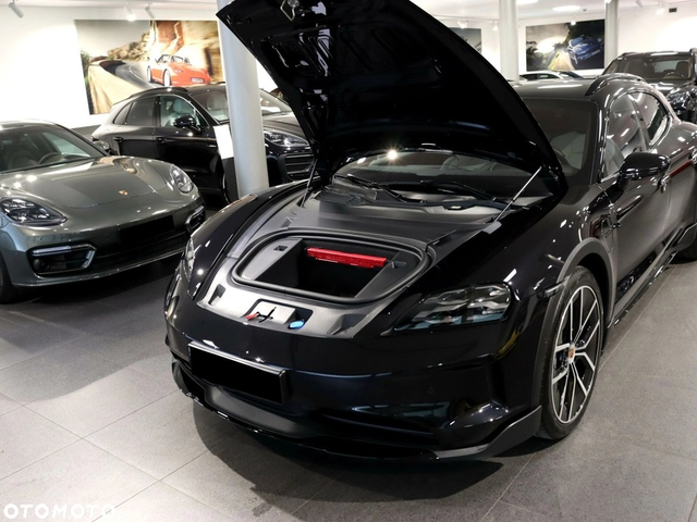 PORSCHE Taycan Taycan 
4 Cross Turismo 105 kWh - автомобили, коли, обяви за нови и употребявани 4