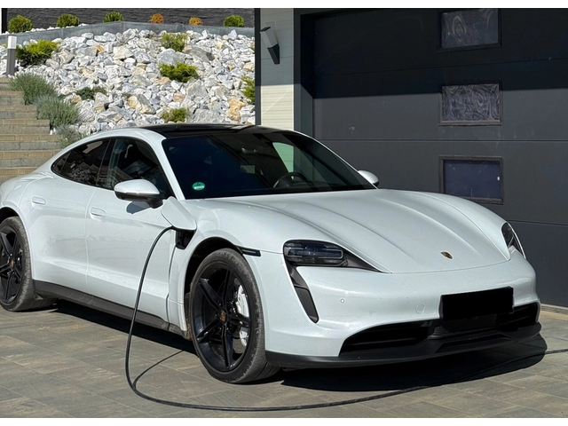 PORSCHE Taycan Taycan 4S Performance Plus 93.4 kWh - автомобили, коли, обяви за нови и употребявани 1