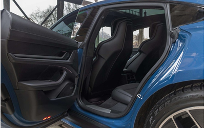 PORSCHE Taycan Taycan Turbo Sport Chrono - автомобили, коли, обяви за нови и употребявани 11