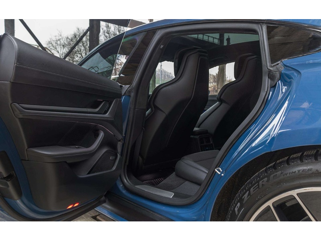 PORSCHE Taycan Taycan Turbo Sport Chrono - автомобили, коли, обяви за нови и употребявани 11