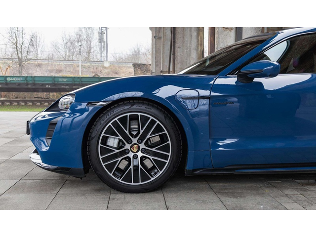 PORSCHE Taycan Taycan Turbo Sport Chrono - автомобили, коли, обяви за нови и употребявани 2