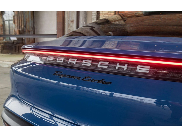 PORSCHE Taycan Taycan Turbo Sport Chrono - автомобили, коли, обяви за нови и употребявани 4