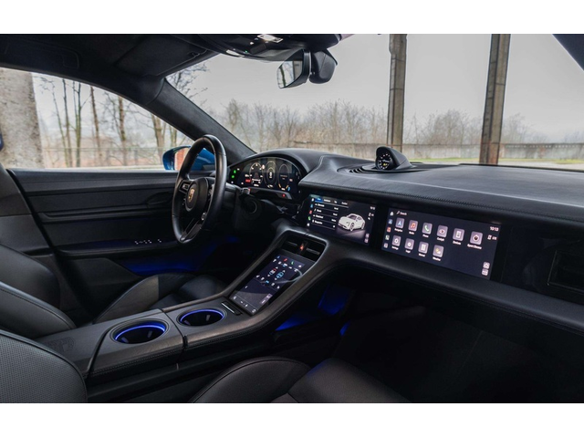 PORSCHE Taycan Taycan Turbo Sport Chrono - автомобили, коли, обяви за нови и употребявани 5