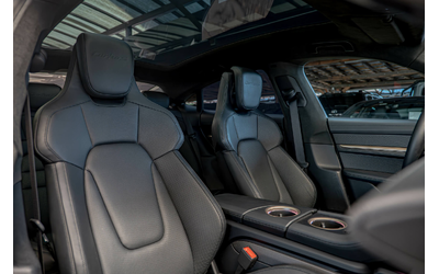 Porsche Taycan Turbo S PCCB/PDLS+/Burmester 3D/ - автомобили, коли, обяви за нови и употребявани 10