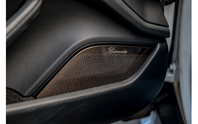 Porsche Taycan Turbo S PCCB/PDLS+/Burmester 3D/ - автомобили, коли, обяви за нови и употребявани 7