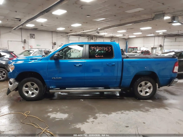 RAM 1500 3.6L V-6 DOHC, VVT, 305HP 4X4 Drive - автомобили, коли, обяви за нови и употребявани 14