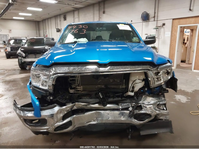 RAM 1500 3.6L V-6 DOHC, VVT, 305HP 4X4 Drive - автомобили, коли, обяви за нови и употребявани 5