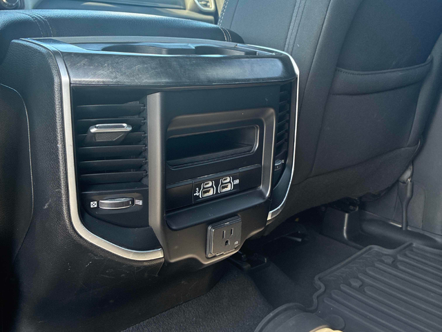 RAM 1500 5.7L 8cyl 4WD - автомобили, коли, обяви за нови и употребявани 16