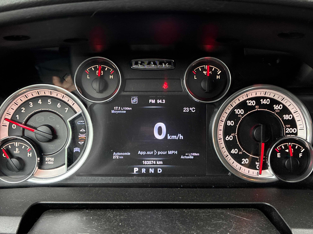 RAM 1500 5.7L 8cyl 4WD - автомобили, коли, обяви за нови и употребявани 7