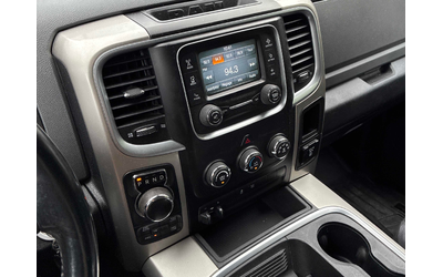 RAM 1500 5.7L 8cyl 4WD - автомобили, коли, обяви за нови и употребявани 8