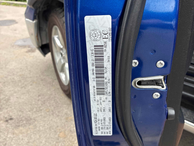 RAM 1500 5.7L 8cyl 4WD - автомобили, коли, обяви за нови и употребявани 9