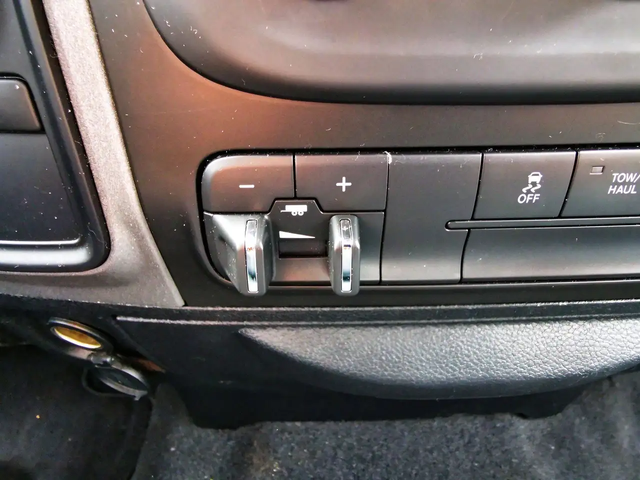 RAM 1500 | 5.7L HEMI | 56K | Carven Exhaust | No Accident | 4x4 - автомобили, коли, обяви за нови и употребявани 19