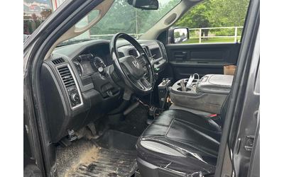 ram-1500-classic-5-7l-8cyl-4wd - 4