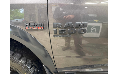 RAM 1500 CLASSIC 5.7L 8cyl 4WD - автомобили, коли, обяви за нови и употребявани 11