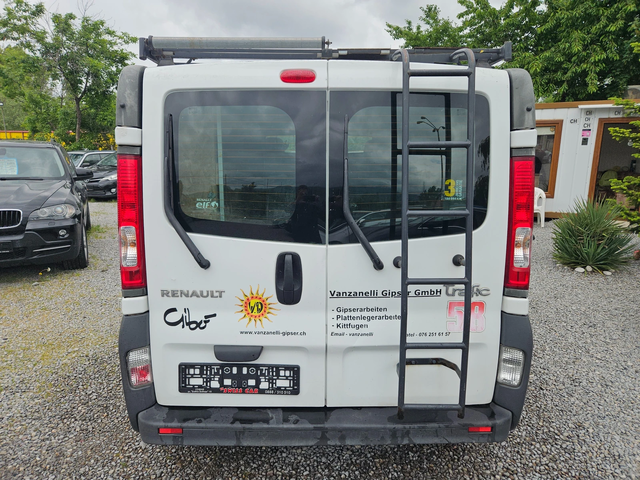 Renault 30 Renault Trafic 2.0tdi/115k.c - автомобили, коли, обяви за нови и употребявани 6