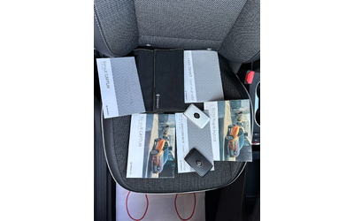 Renault Captur 1.6i* E-TECH PLUG-IN HYBRID* 27000км* - автомобили, коли, обяви за нови и употребявани 14