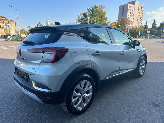 Renault Captur 1.6i* E-TECH PLUG-IN HYBRID* 27000км* - автомобили, коли, обяви за нови и употребявани 3