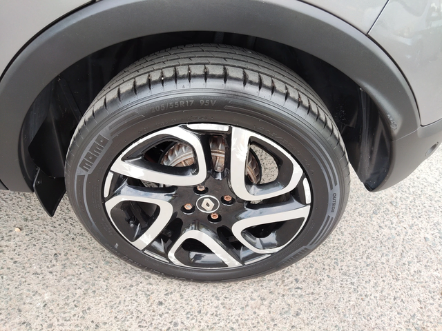 Renault Captur 1, 5d BOSE AUTOMATIC - автомобили, коли, обяви за нови и употребявани 14