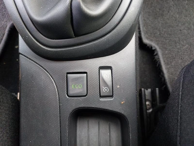 Renault Captur 1, 5dci  EURO 5B - автомобили, коли, обяви за нови и употребявани 11