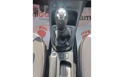 Renault Captur 0.9Tce - автомобили, коли, обяви за нови и употребявани 11
