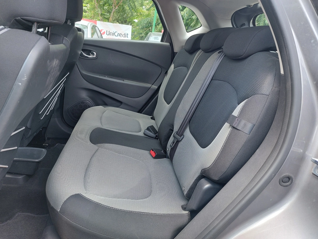 Renault Captur 0.9Tce - автомобили, коли, обяви за нови и употребявани 8