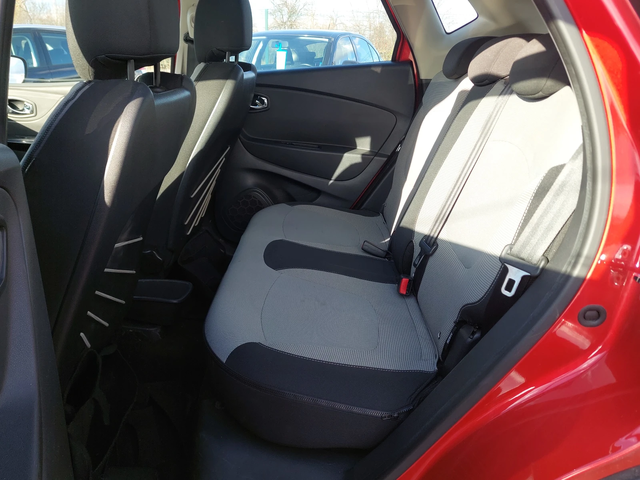 Renault Captur - автомобили, коли, обяви за нови и употребявани 8