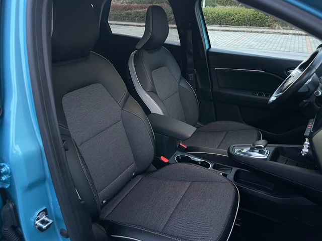 Renault Captur 1.6 E-Tech Plug In Full-Hybrid/Intens - автомобили, коли, обяви за нови и употребявани 12