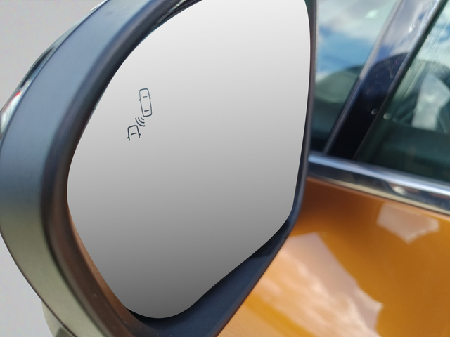 Renault CAPTUR - автомобили, коли, обяви за нови и употребявани 8