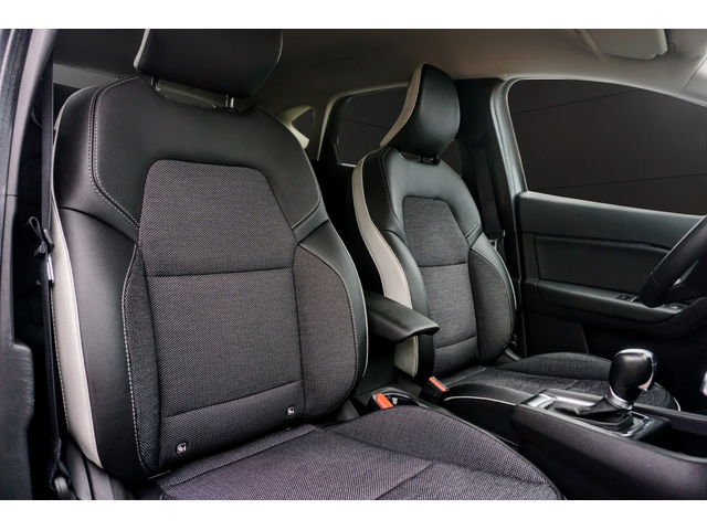 Renault Captur 1.6 E-TECH - автомобили, коли, обяви за нови и употребявани 13