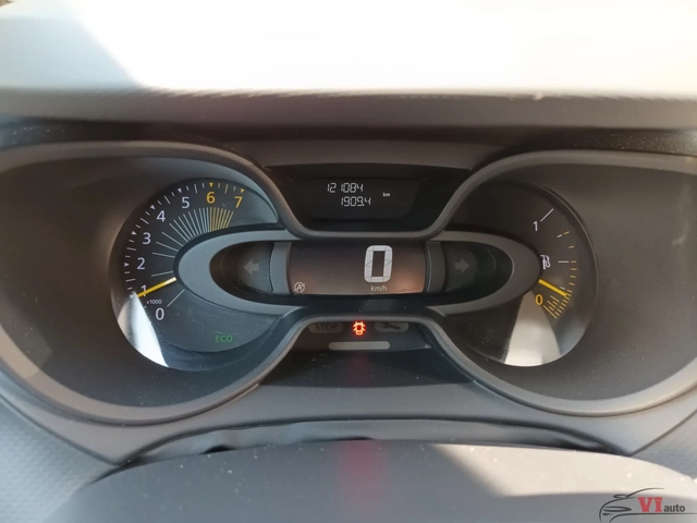 Renault Captur Tce / TOP - автомобили, коли, обяви за нови и употребявани 11