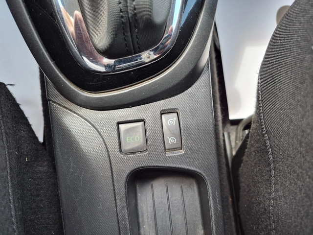 Renault Captur 1.5DCI АВТОМАТ - автомобили, коли, обяви за нови и употребявани 16