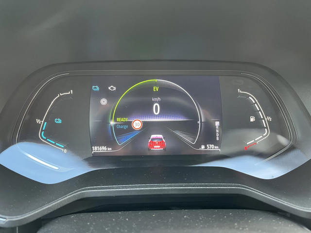 Renault Clio 1.6 E-Tech Hybrid Auto - автомобили, коли, обяви за нови и употребявани 14