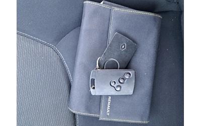 Renault Clio 0.9 Tse - автомобили, коли, обяви за нови и употребявани 15