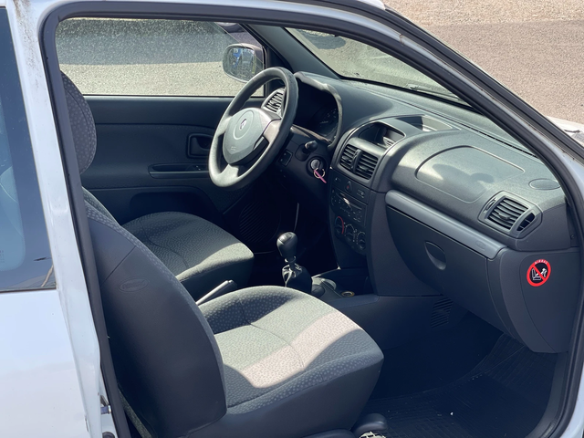 Renault Clio 1.2i - автомобили, коли, обяви за нови и употребявани 10
