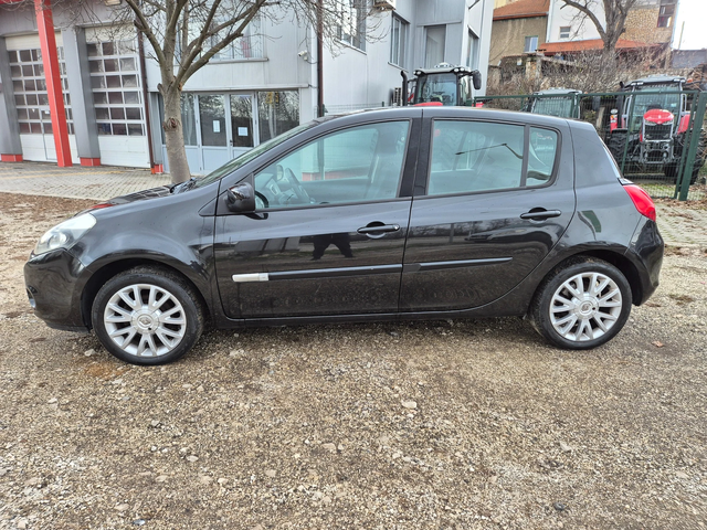 Renault Clio 1.2i* ГАЗ - автомобили, коли, обяви за нови и употребявани 3