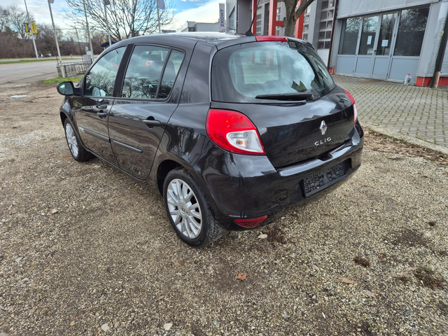Renault Clio 1.2i* ГАЗ - автомобили, коли, обяви за нови и употребявани 4