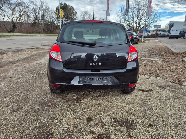 Renault Clio 1.2i* ГАЗ - автомобили, коли, обяви за нови и употребявани 5