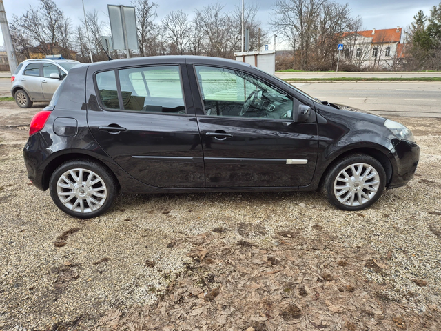 Renault Clio 1.2i* ГАЗ - автомобили, коли, обяви за нови и употребявани 7